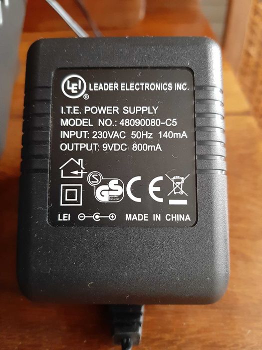 Teclado Musical YAMAHA PortaSound PSS-29O