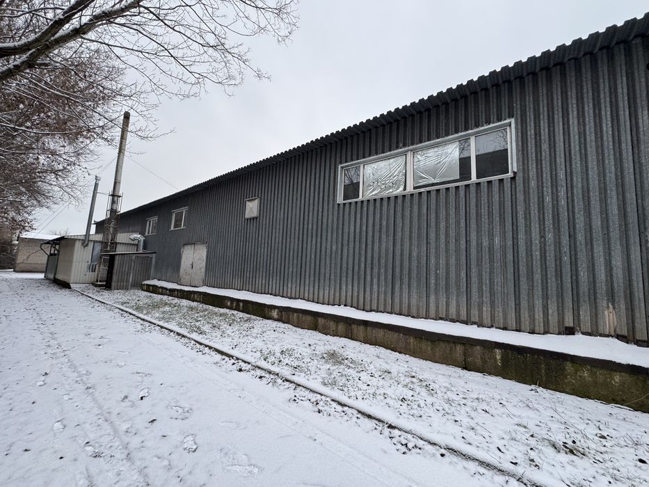 Продаж складської - виробничої бази, площа 4481 м.кв, ділянка 1,4 Га