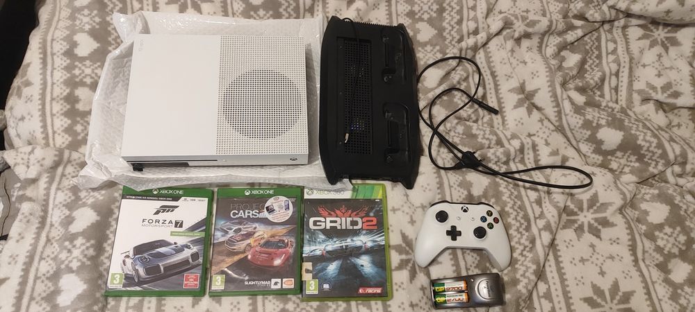 Xbox one S 500 GB zestaw