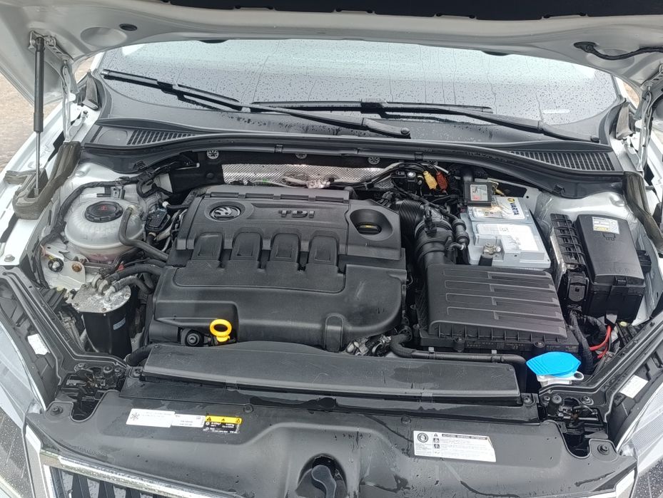 Skoda Superb 2018 року випуску.