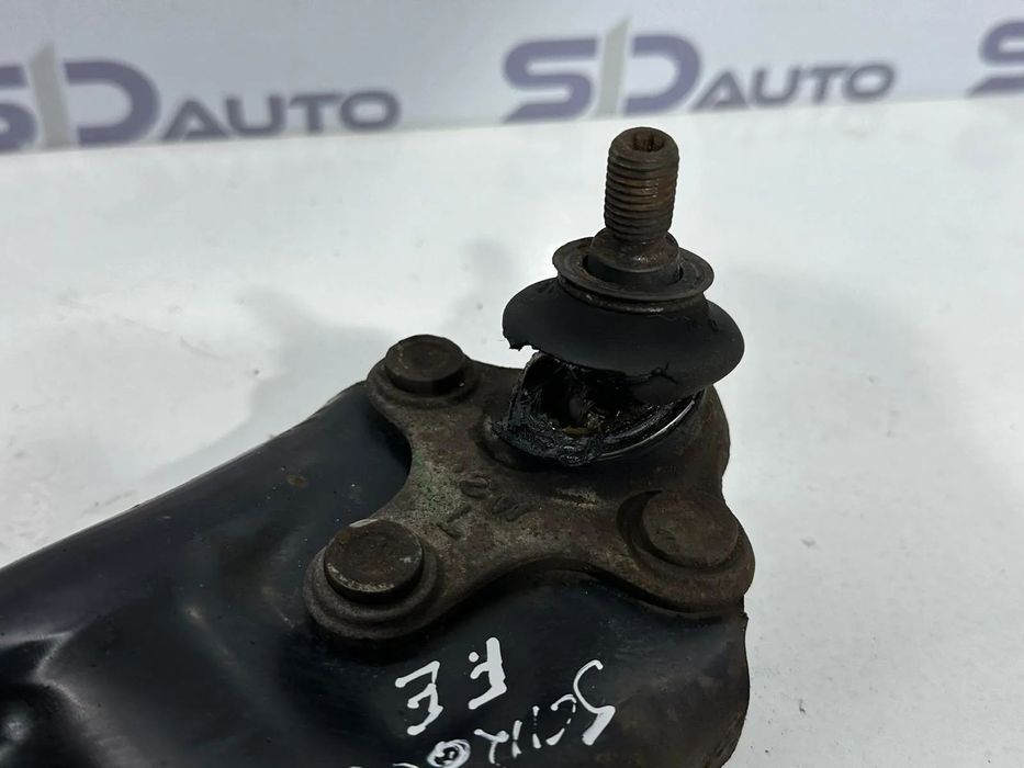 Braço Suspensão Frente Dir/Esq-VW Scirocco/VW Golf VI/Seat Ibiza