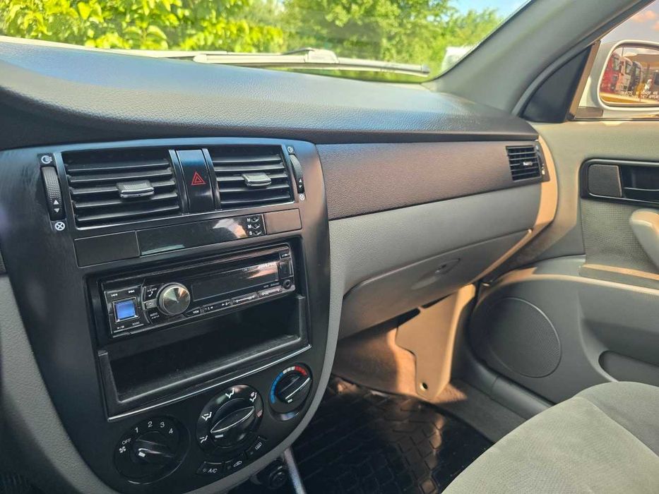 Продам  Chevrolet Lacetti 2012. Можна в розстрочку, під викуп.