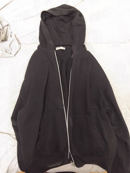 bershka чорна зіпка розмір L