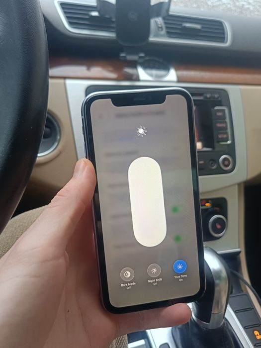 iPhone 11 128gb rsim