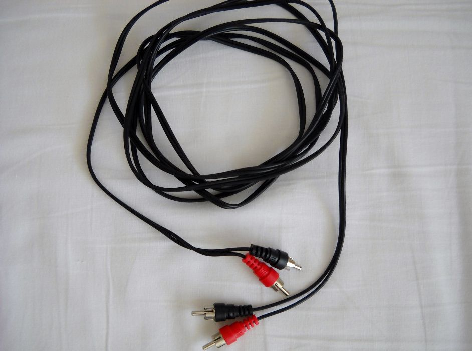 Zestaw przewodów audio - video i komputerowych