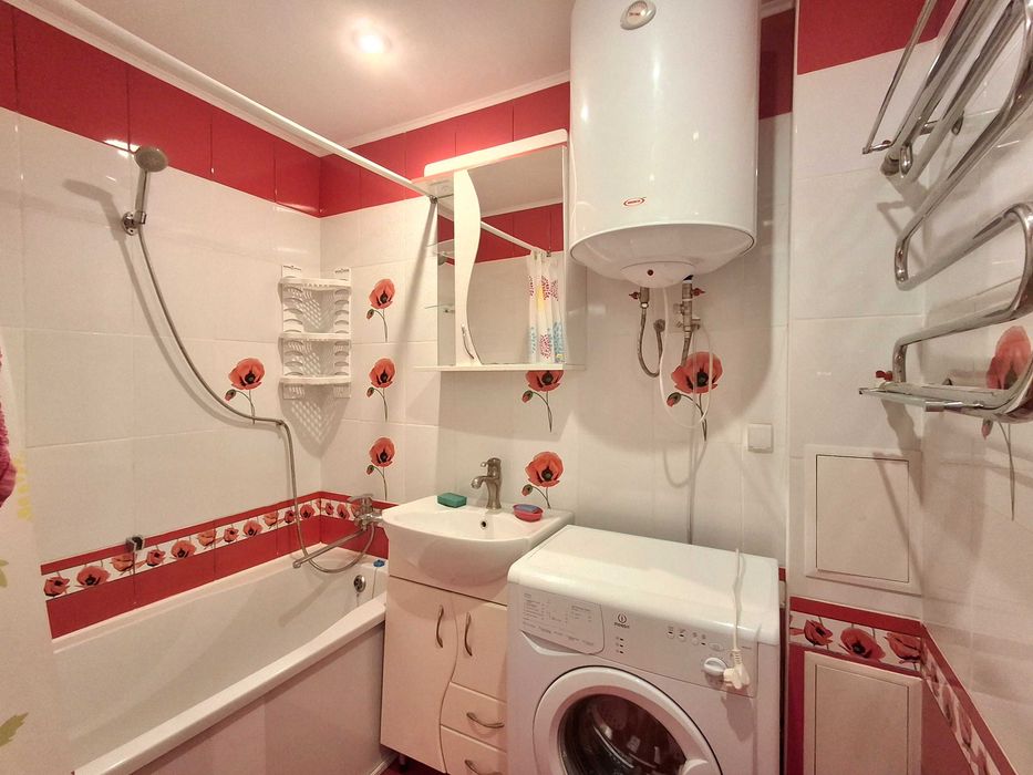 Продаж 3 кім. кв. вул.Бакинська,37. Газ, метро Дорогожичі