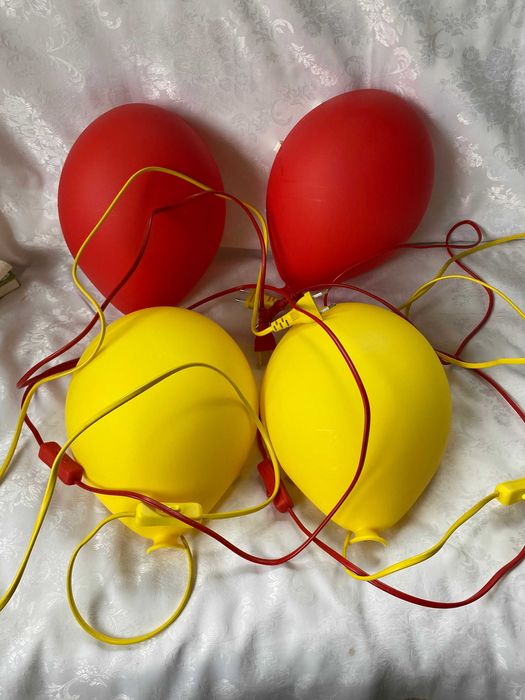 Lampka kinkiet z IKEA Balon żółty czerwony