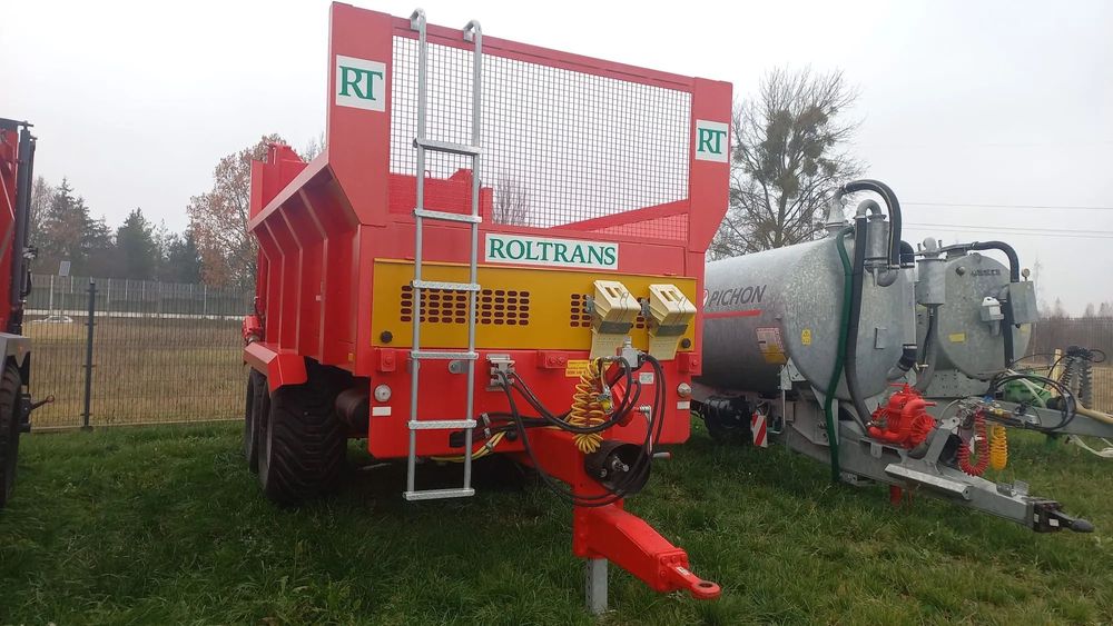 Roltrans Maków N250S/5  Nowy rozrzutnik obornika Roltrans Maków N250S/5