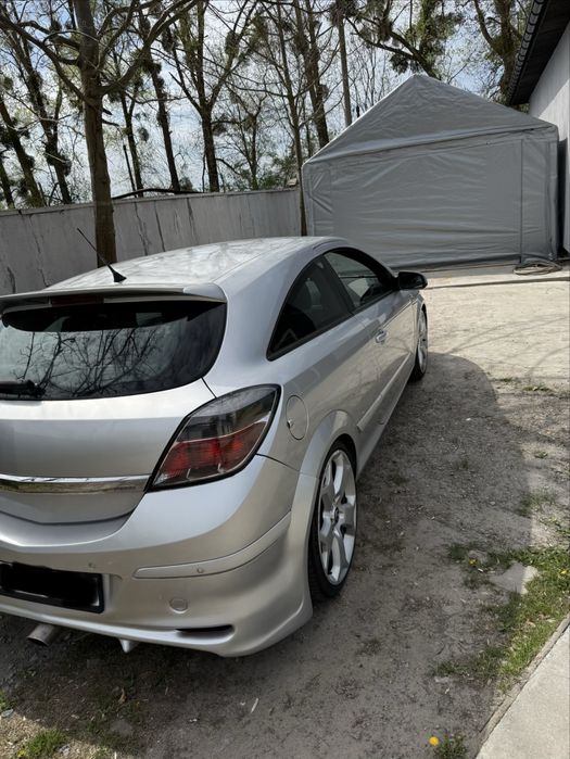 Opel Astra H 2.0 turbo