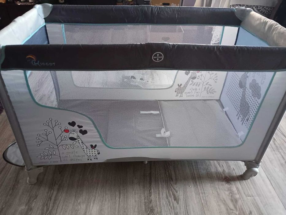 Łóżeczko turystyczne dziecięce składane