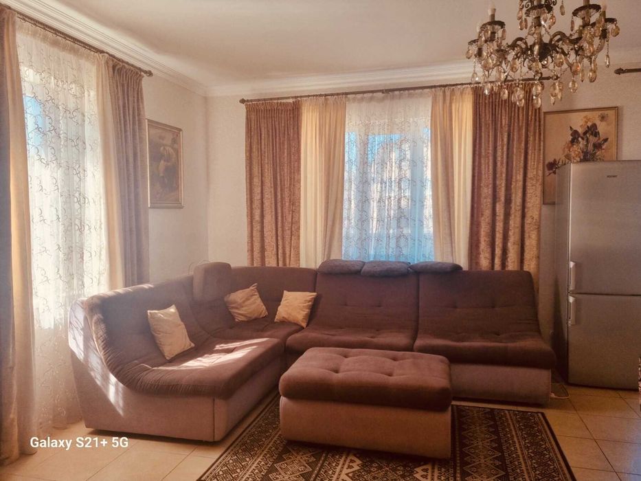 Долгосрочная аренда половині 2 єт. дома 145 кв.м. в с.Осещина