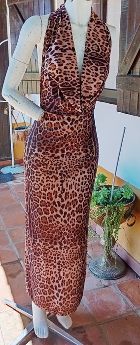 Vestido tigresa justo ao corpo