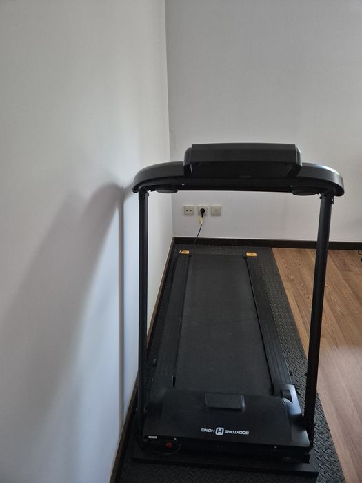 Passadeira Passadeira Elétrica BODYTONE DT12 – 12 km/h – Bom Estado