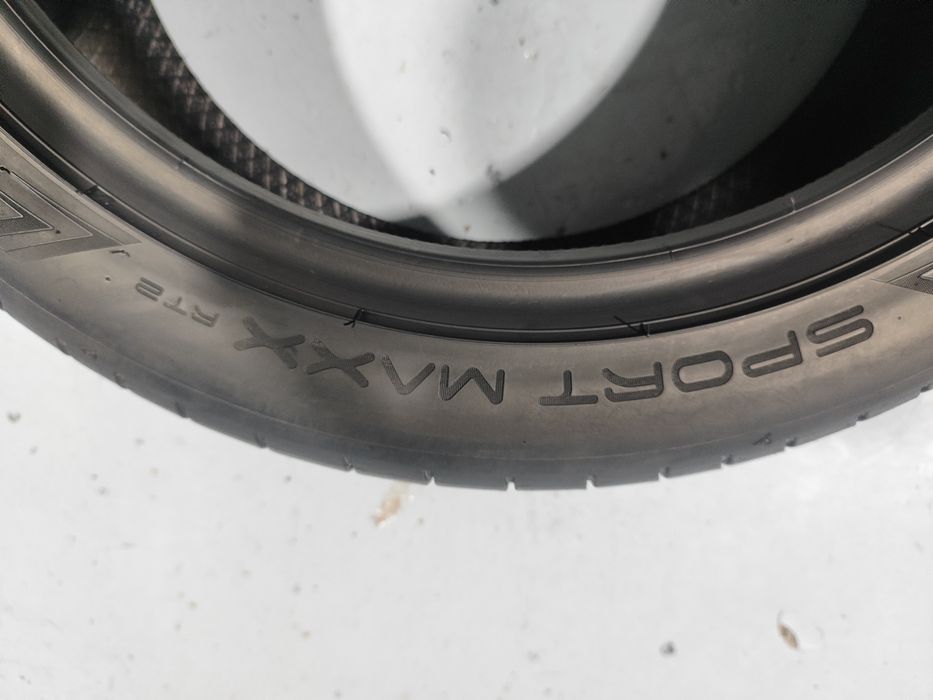 2 pneus semi novos 215-45R17 Dunlop - Oferta dos portes