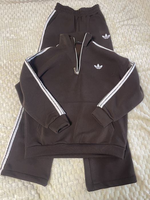 Костюм adidas спортивний