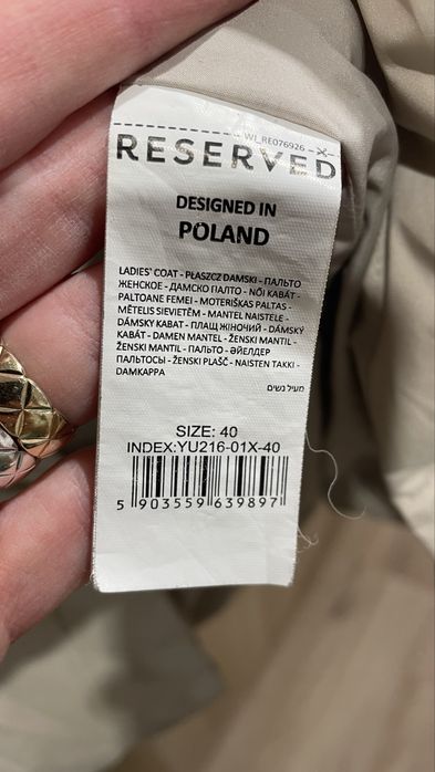 Kurtka zimowa damska Reserved 40 w kolorze kremowym z kapturem