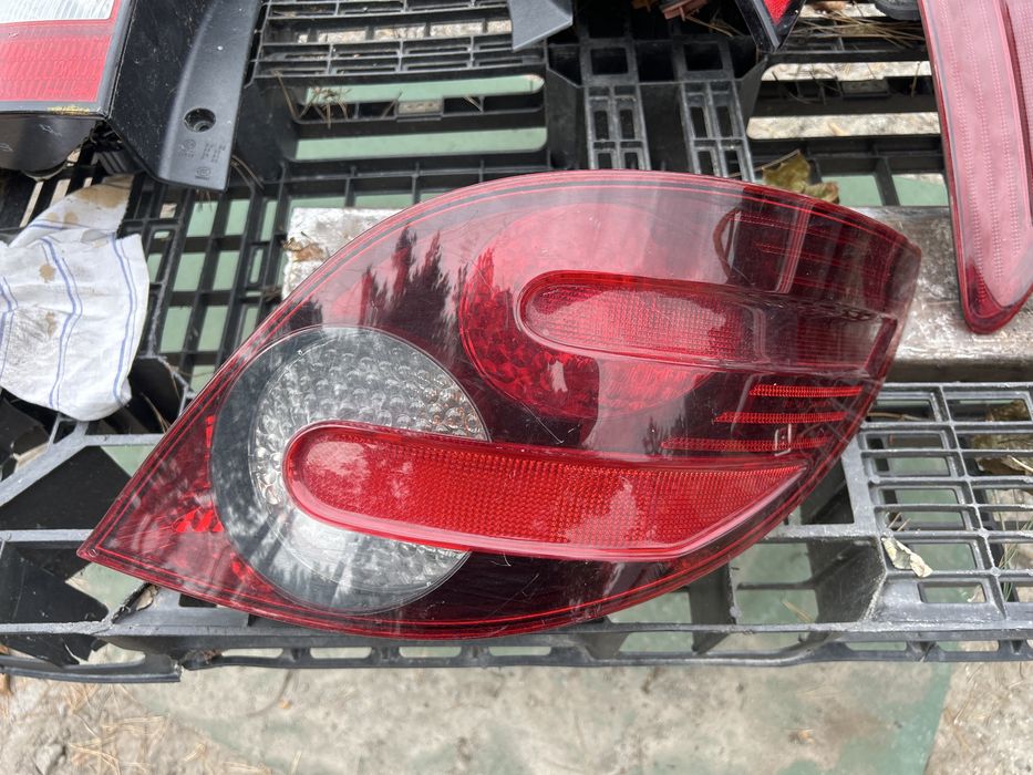 Lampa prawy tył tylna Mercedes W251 Rklasa R class