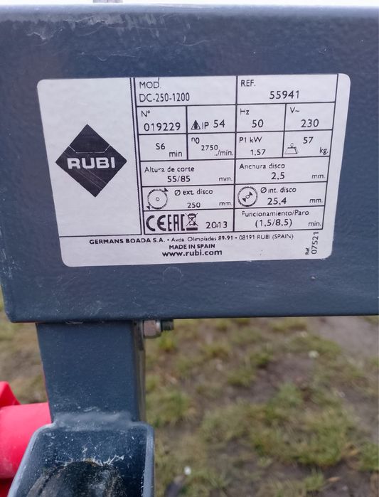 Przecinarka do glazury RUBI DC-250/1200 mm  ze stołem.