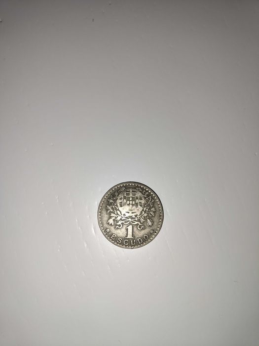 Moeda antiga colecionável- República portuguesa/1952/1 escudo