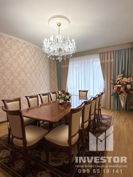 Продаж елітного будинку в класичному стилі передмістя Чернівців, 2хв до ТЦ Депот
