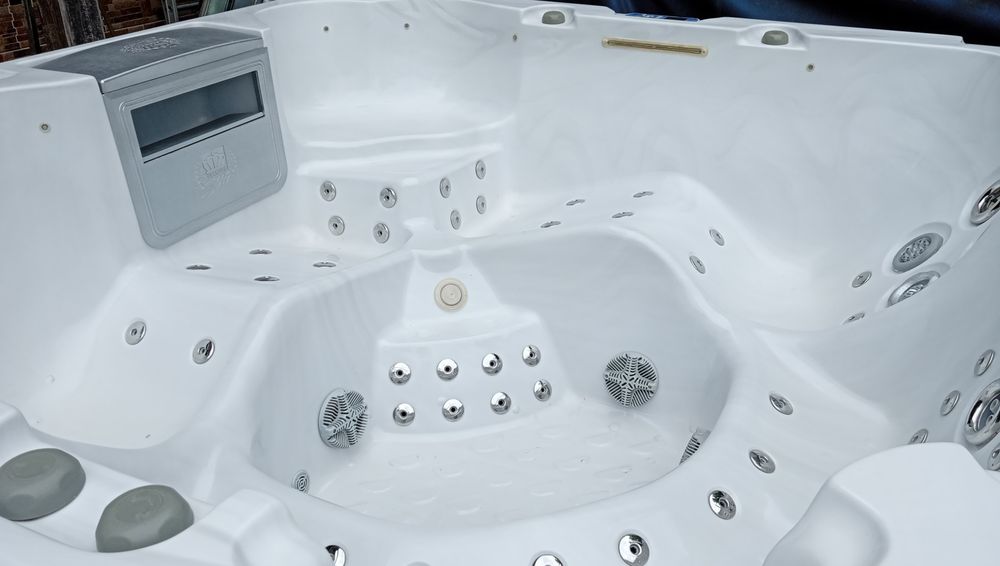 Jacuzzi spa Aeware 3