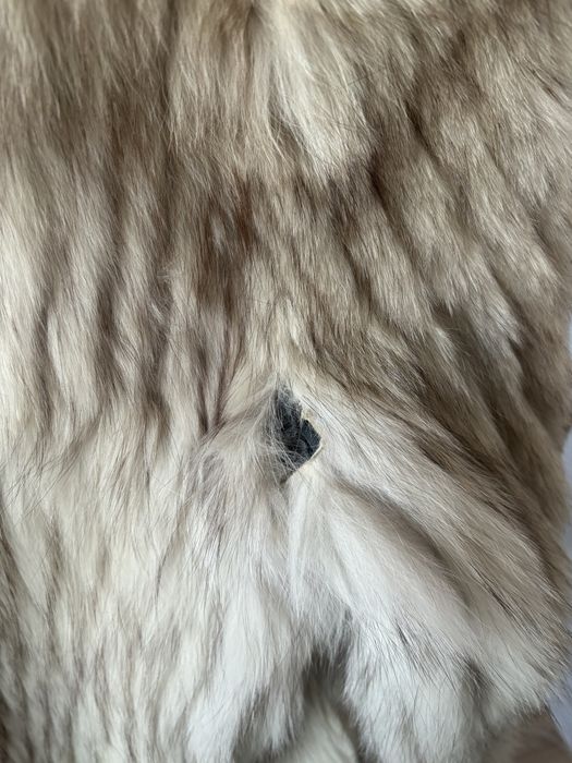 Futro z bialego lisa
