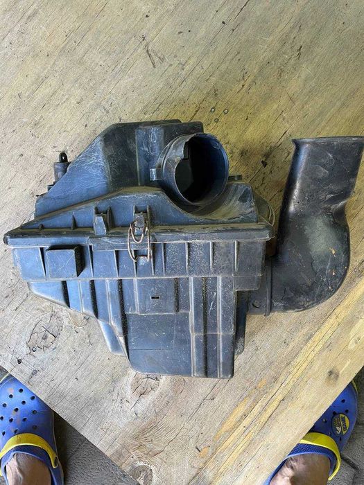 Корпус воздушного фильтра Форд Транзит 2.5 1992-2000 год