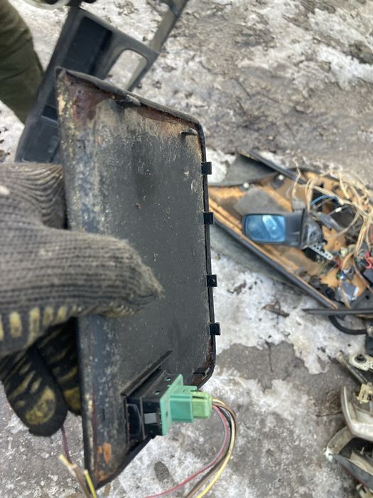 Кнопка люка панель е36 бмв