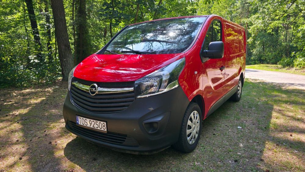 Opel Vivaro Sprzedam OPEL VIVARO 2016 rok 1.6 Diesel