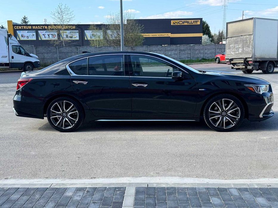 Acura RLX 3,5 V6 Sport Hybrid SH-AWD / Honda Legend