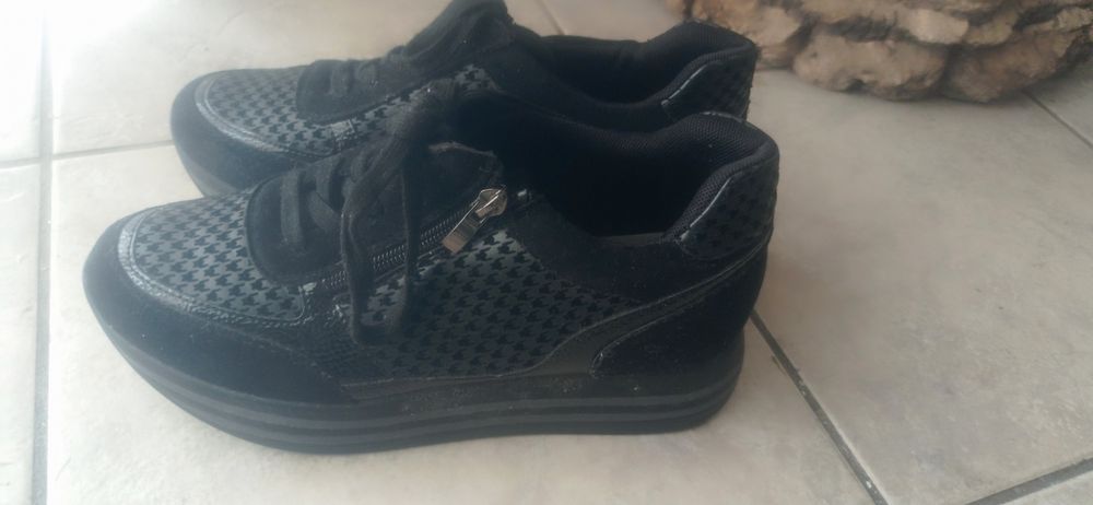 Vendo sapatilhas numero 4 0