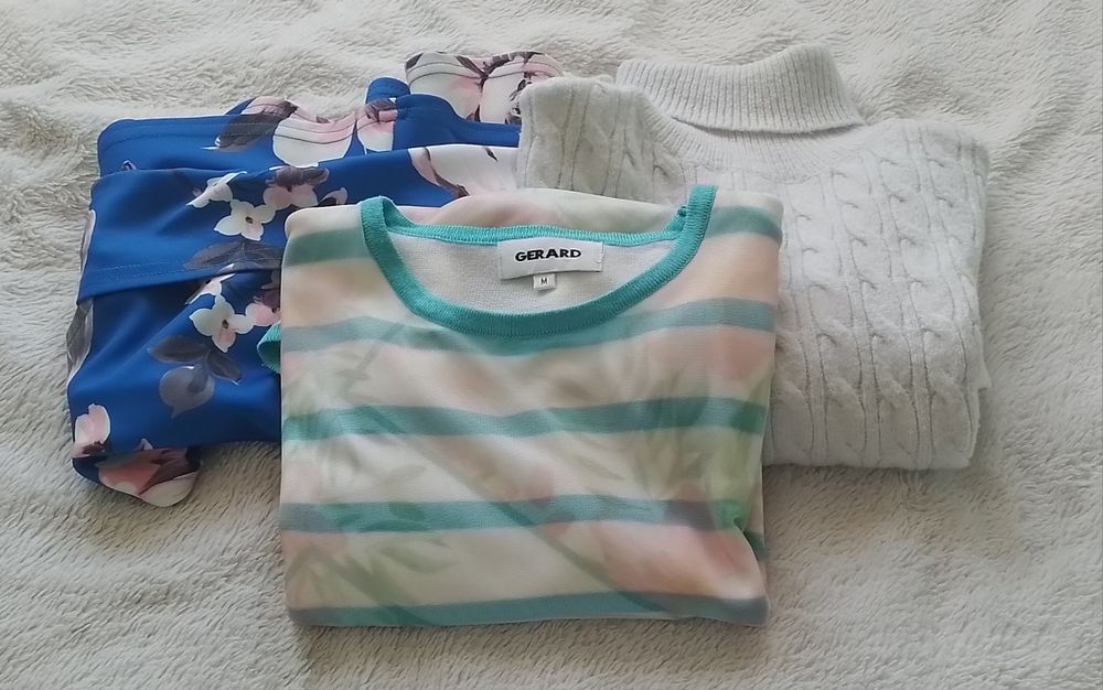 Zestaw bluzek damskich rozm.M/L