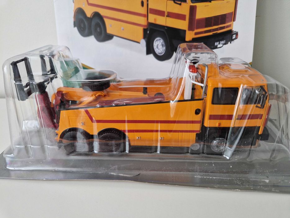 Model Jelcz 642 Holownik Kultowe Ciężarówki PRL DeAgostini skala 1:43