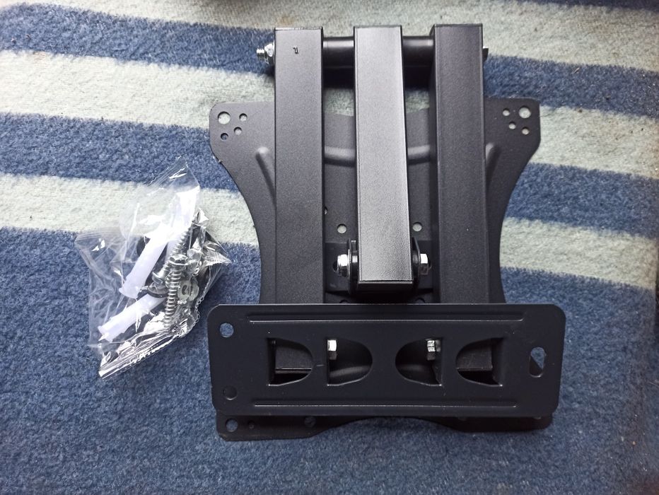 Тримач, кріплення для телевізора