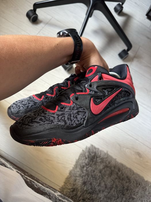 Buty sportowe do koszykówki Nike KD15 Bred