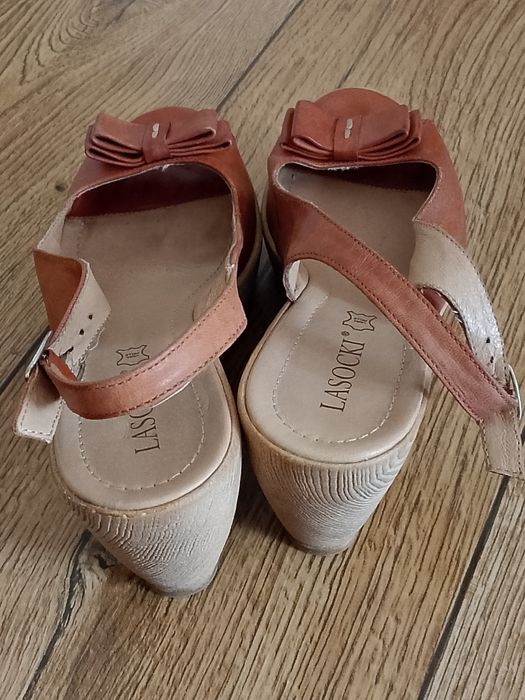 Buty letnie skórzane Lasocki