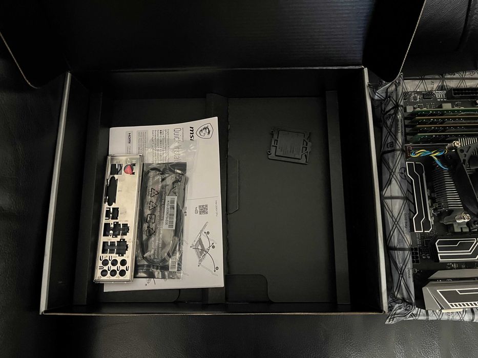 Płyta główna MSI Z270 Sli Plus +
DDR4 32GB + Intel i7-6700 4x3,20GHz