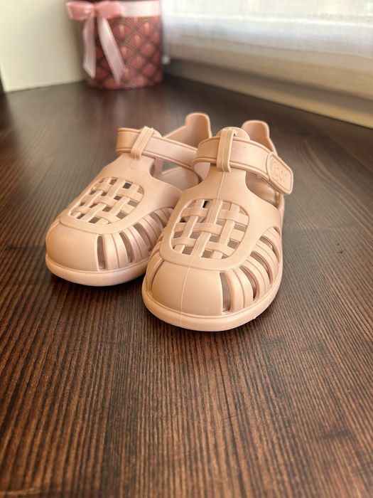 Сандалі Igor Tobby