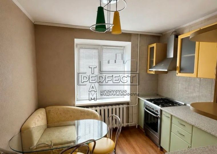Продаж 2к квартири Мартиросяна / Мартиросяна (Бернгового) 4 ПЛОЩА КОСМОНАВТІВ