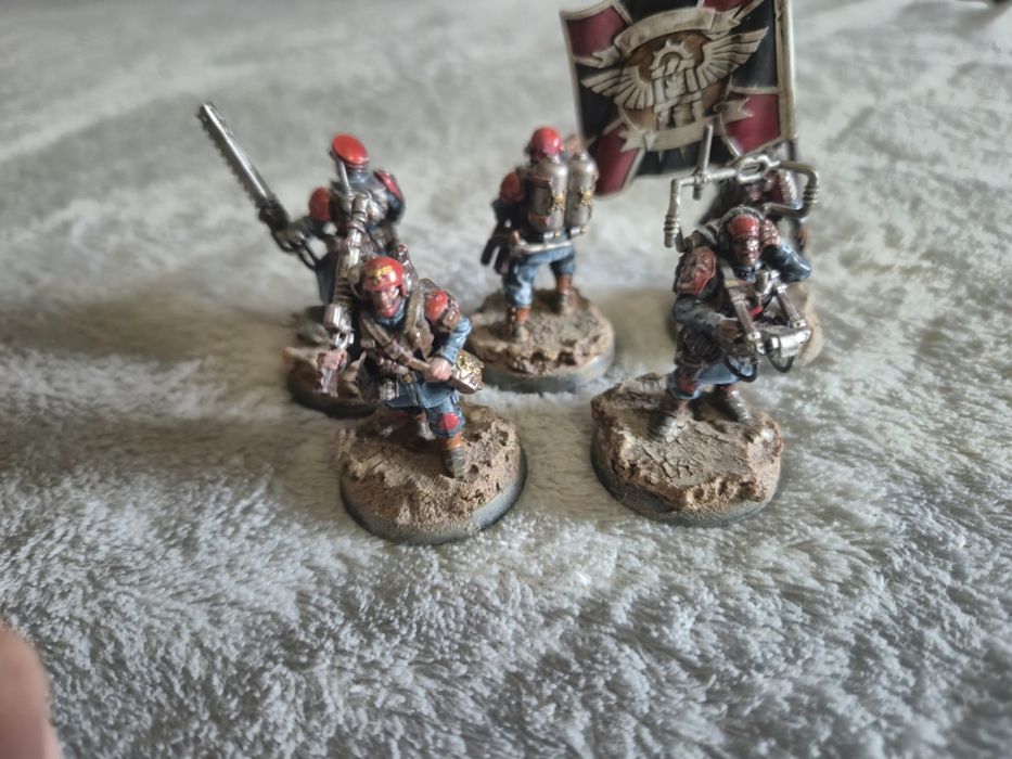 Warhammer 40k Astra Militarum Cadian Command Squad 

Squad