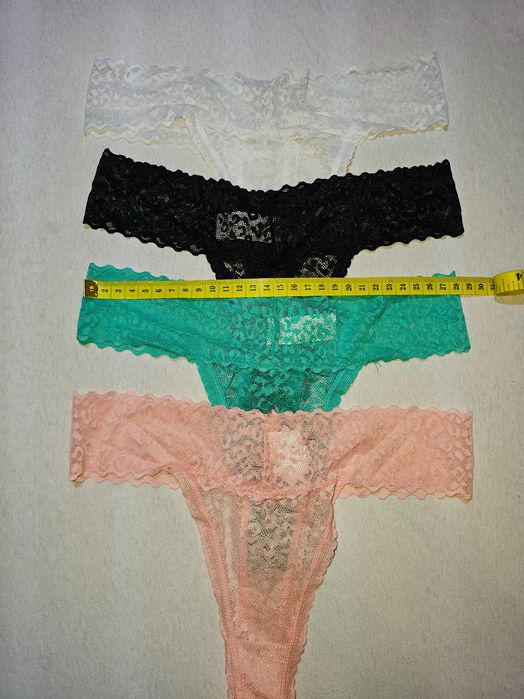 Majtki Stringi koronkowe S