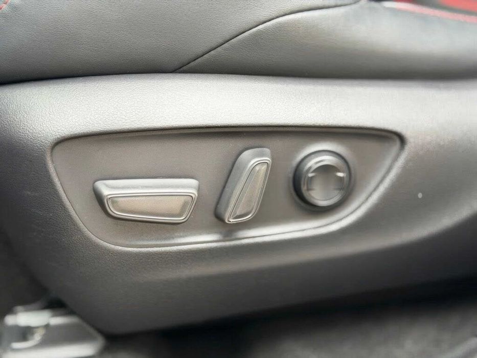 Toyota RAV4 Prime XSE      2023