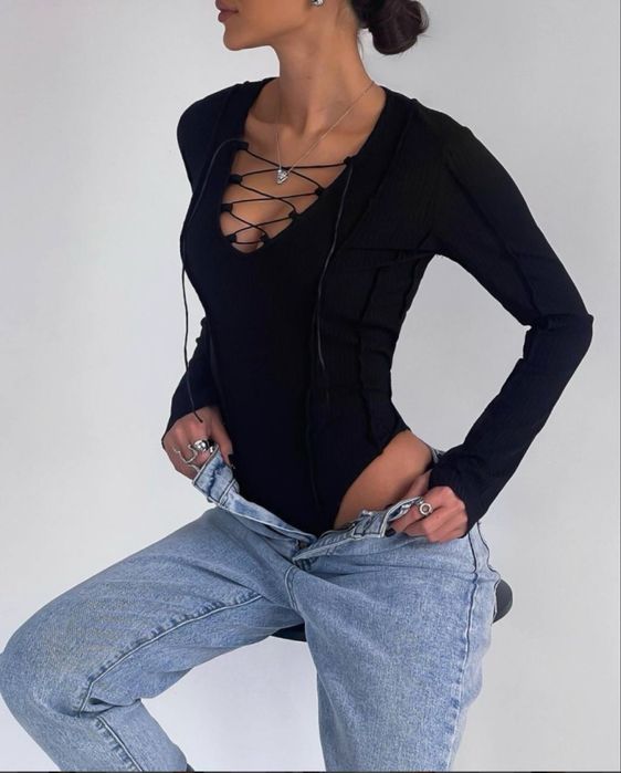 Боді на шнурівці , розмір S