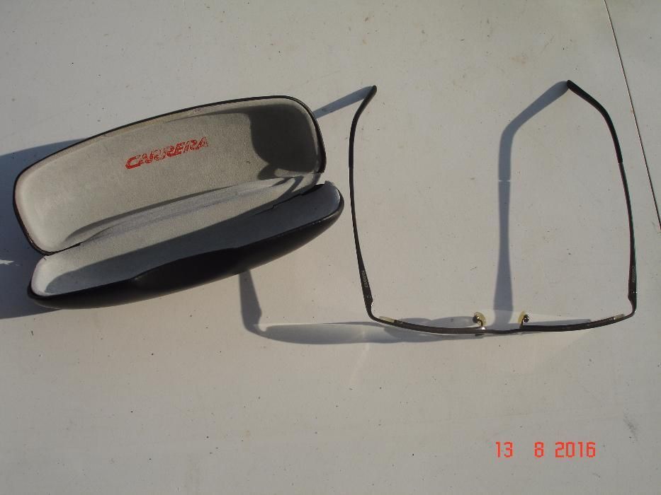 Óculos Carrera