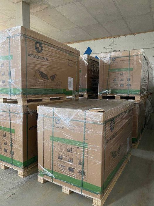 В НАЯВНОСТІ - DAH SOLAR 590W N/ DHN-72x16/DG BF Сонячні панелі