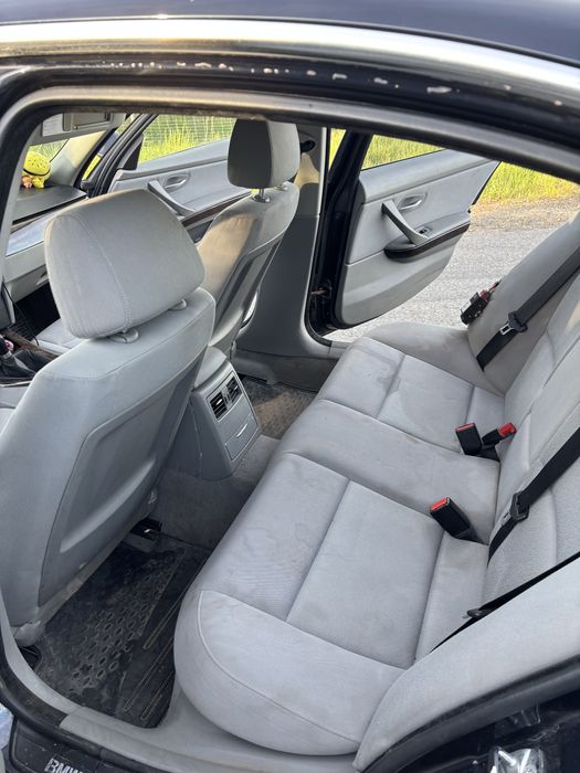 BMW E90 330I 258KM