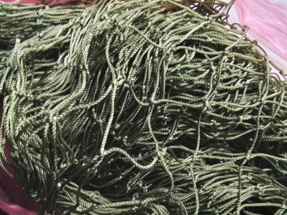 Капронова сітка для загорожі домашньої птиці