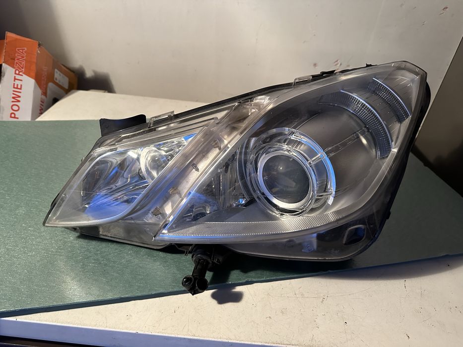 Mercedes  e-coupe  w207,c207 ,Lampa lewa, Mercedes ,bixenon skretny