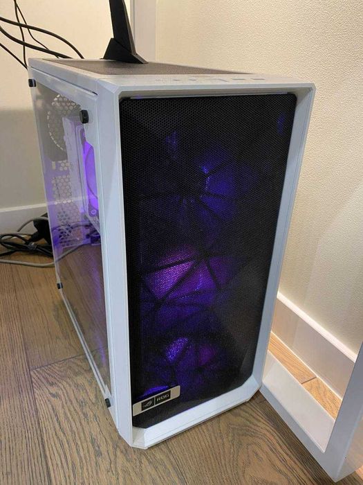 Компютер Ryzen 5 3600x, 16 GB RAM, RTX 3070, Rog Strix, Fractal Design