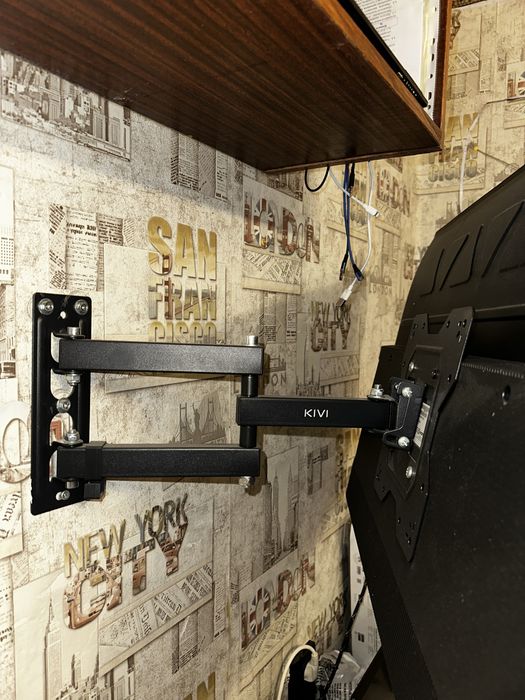 Телевізор Thomson 43 з дефектом